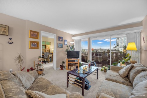 304-4941 Lougheed Highway, Burnaby, BC 