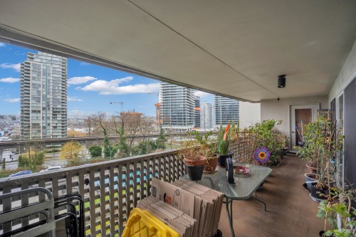 304-4941 Lougheed Highway, Burnaby, BC 