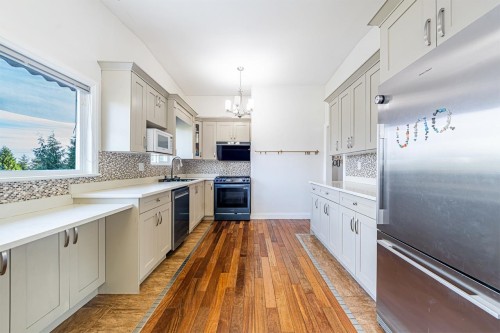 520 Ballantree Place, West Vancouver, BC 