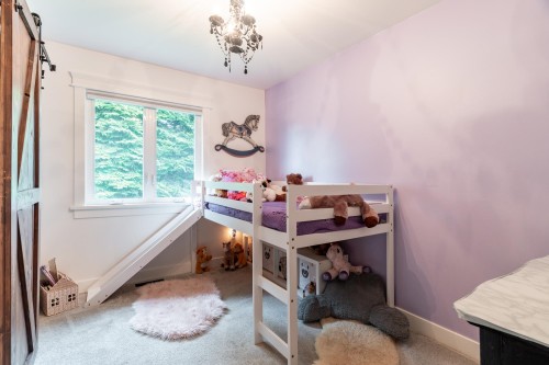 24991 100 Avenue, Maple Ridge, BC 