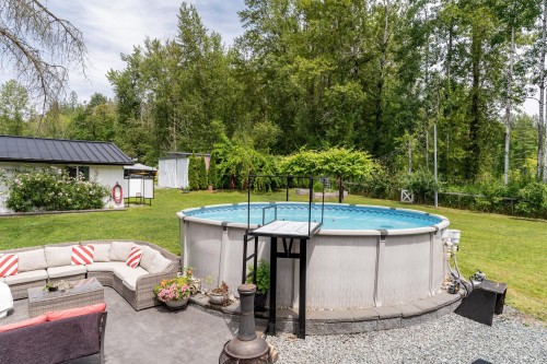24991 100 Avenue, Maple Ridge, BC 