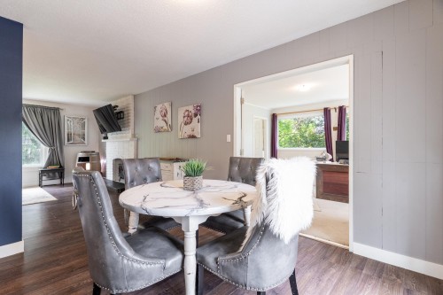 24991 100 Avenue, Maple Ridge, BC 