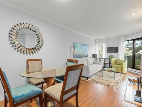 302-1476 10th Avenue W Vancouver, BC V6H 1J9