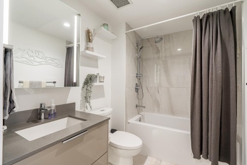 1406-1471 Hunter Street, North Vancouver, BC 