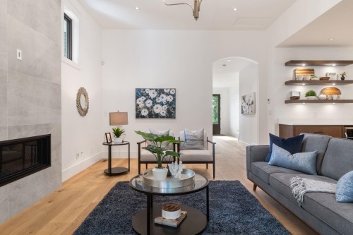 1232 Wellington Drive, North Vancouver, BC 