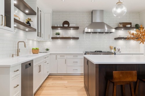 1232 Wellington Drive, North Vancouver, BC 