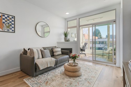 206-688 17Th Avenue E, Vancouver, BC 