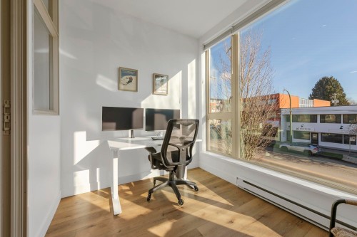 206-688 17Th Avenue E, Vancouver, BC 