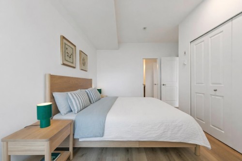 206-688 17Th Avenue E, Vancouver, BC 