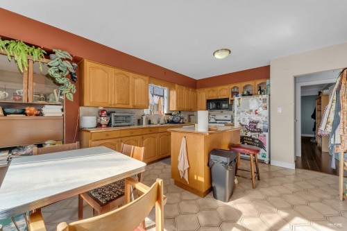 2576 Parker Street, Vancouver, BC 