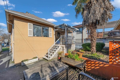 2576 Parker Street, Vancouver, BC 