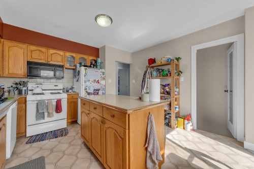 2576 Parker Street, Vancouver, BC 