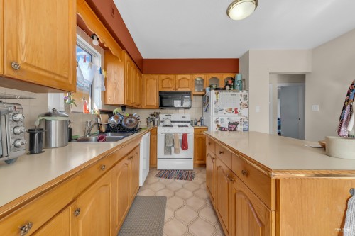 2576 Parker Street, Vancouver, BC 