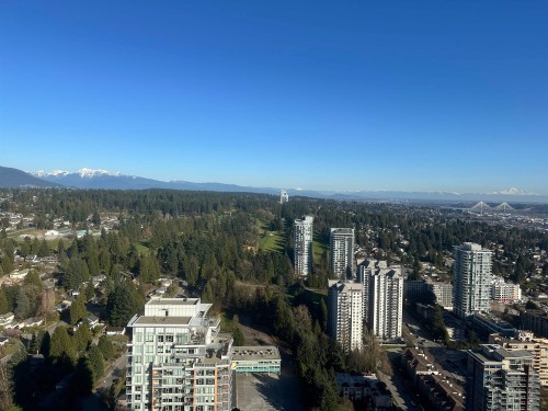 4601-3809 Evergreen Place  Burnaby, BC V3J 0M1