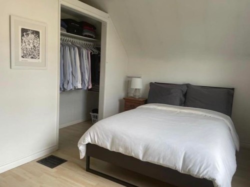 444 6Th Street E, North Vancouver, BC 