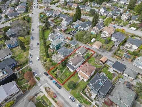 444 6Th Street E, North Vancouver, BC 