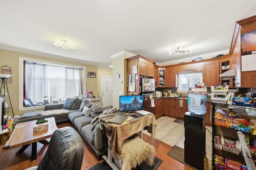 208 Hume Street, New Westminster, BC 