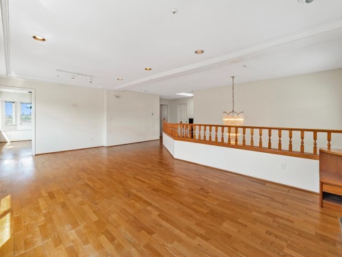 7191 Fraser Street, Vancouver, BC 