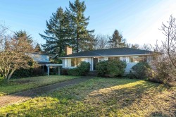 7046 Hillview Street  Burnaby, BC V5A 1Y3