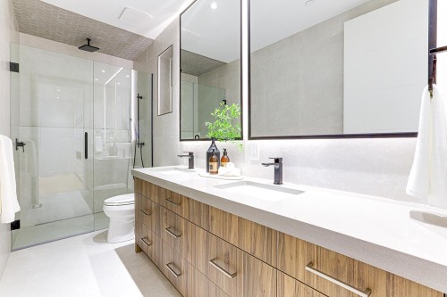 2-944 13 Avenue E, Vancouver, BC 