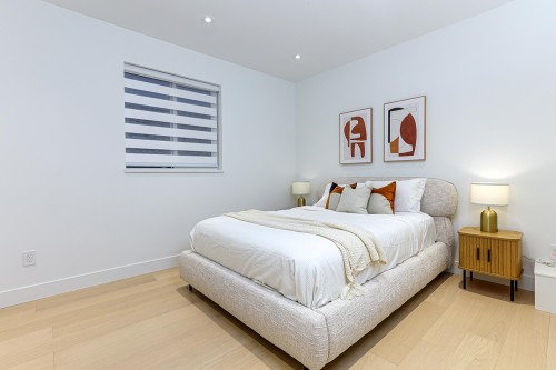 1-944 13 Avenue E, Vancouver, BC 