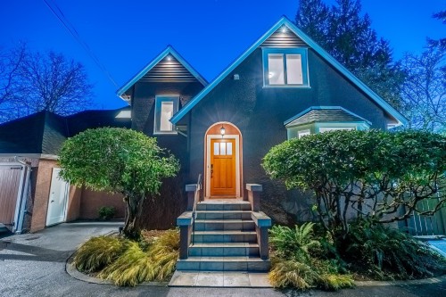 1275 Keith Road W, North Vancouver, BC 