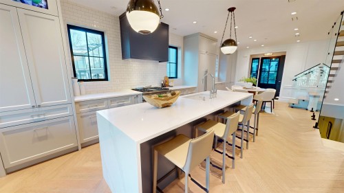 2171 Vanness Avenue, Vancouver, BC 