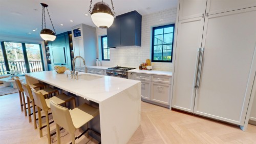 2171 Vanness Avenue, Vancouver, BC 