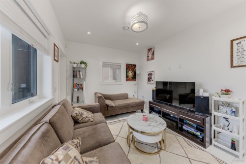 763 57Th Avenue E, Vancouver, BC 