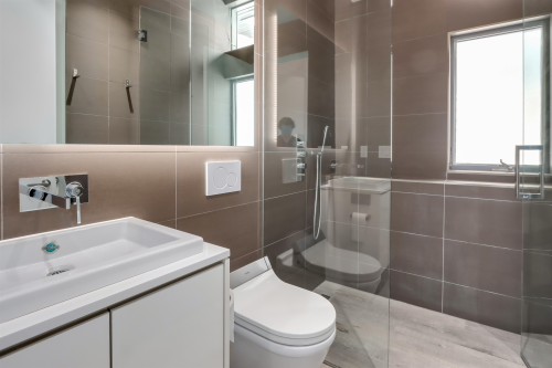 4368 15Th Avenue W, Vancouver, BC 