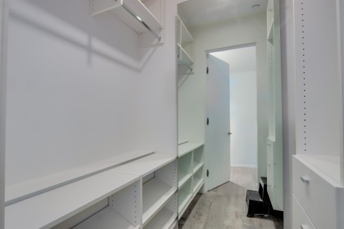 4368 15Th Avenue W, Vancouver, BC 