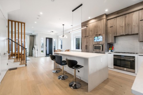 769 53Rd Avenue W, Vancouver, BC 