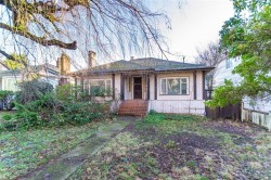 7244 Granville Street  Vancouver, BC V6P 4X9