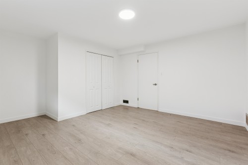 7477 Vivian Drive, Vancouver, BC 