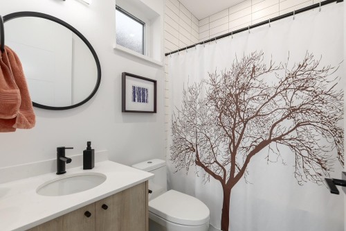 4372 13Th Avenue W, Vancouver, BC 