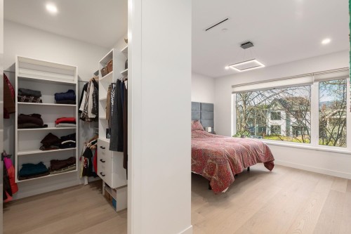 4372 13Th Avenue W, Vancouver, BC 