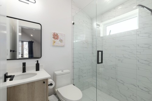 4372 13Th Avenue W, Vancouver, BC 