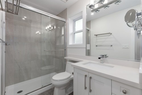 2255 35Th Avenue E, Vancouver, BC 