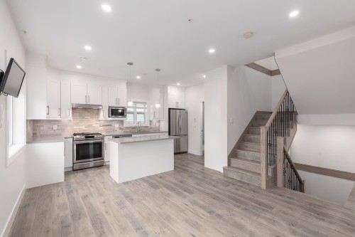 2255 35Th Avenue E, Vancouver, BC 