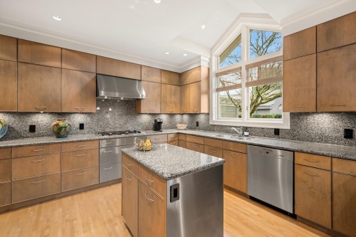 2722 31St Avenue W, Vancouver, BC 