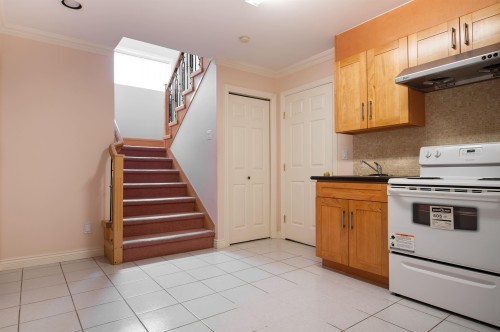 2288 Fraserview Drive, Vancouver, BC 