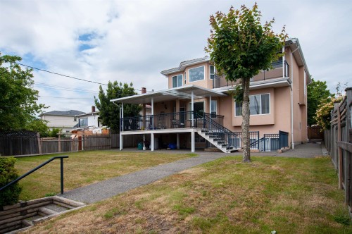 2288 Fraserview Drive, Vancouver, BC 