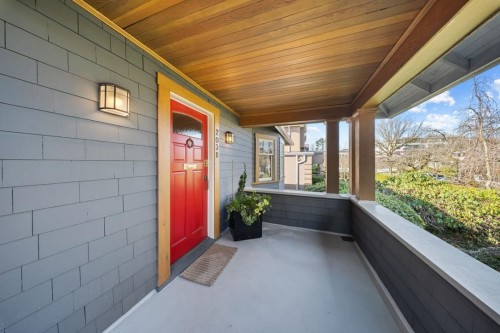 2038 46Th Avenue W, Vancouver, BC 