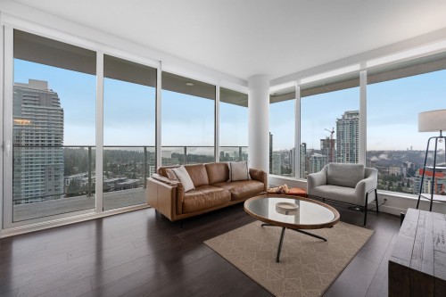 3206-567 Clarke Road  Coquitlam, BC V3J 0K7