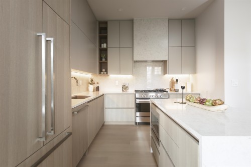 2136 10Th Avenue E, Vancouver, BC 