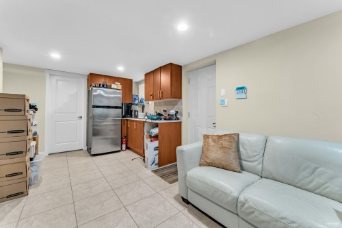 3951 Slocan Street, Vancouver, BC 