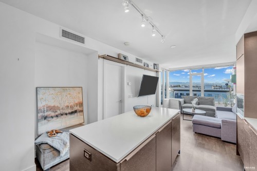 1007-5233 Gilbert Road, Richmond, BC 