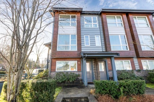 4-22388 124 Avenue  Maple Ridge, BC V2X 4J5