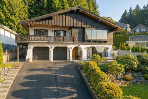 5508 Molina Road  North Vancouver, BC V7R 4P4