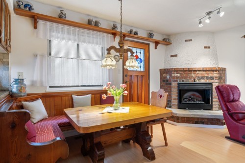 5508 Molina Road, North Vancouver, BC 